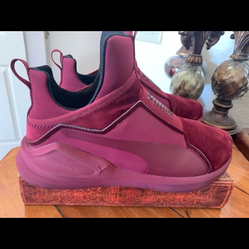 PUMA wine suede